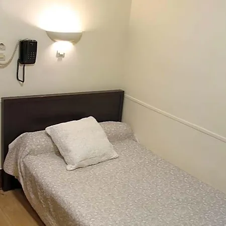 Hotel Anya Paris